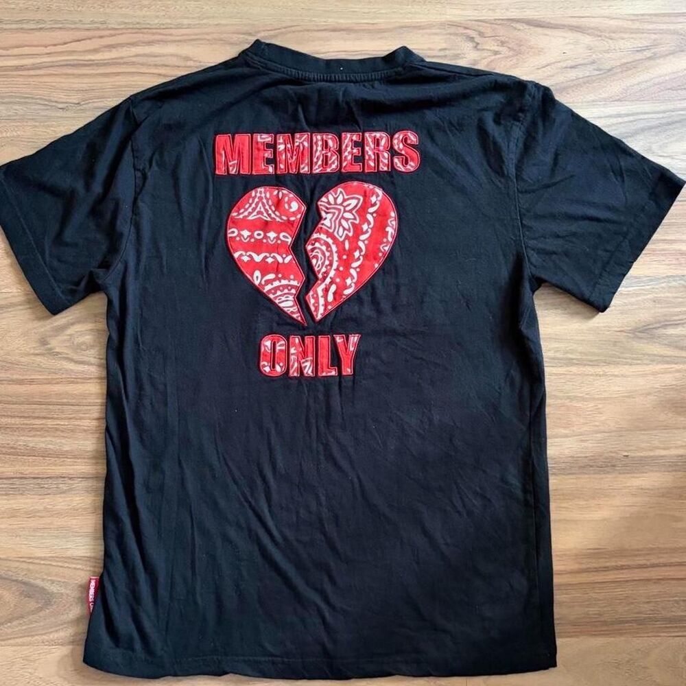 Members-only Men's Black T-shirt M